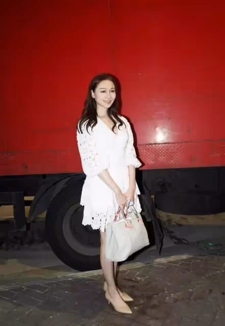 林俊賢愛女參加港姐面試!笑言趕尾班車參選,身高180近乎完美,曾一度與生父失聯