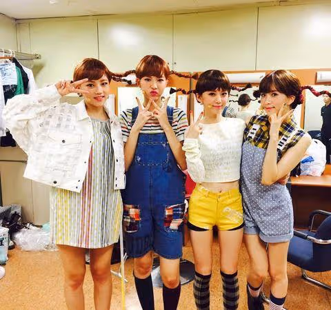學生想看TWICE卻來2EYES!校方道歉搞混了 聯絡JYP一個月請到本尊