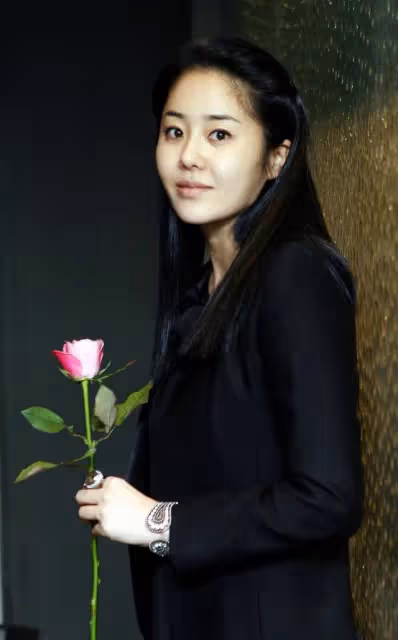 逃離三星豪門,與導演互毆,50歲成美貌大老闆的高賢貞彪悍的人生