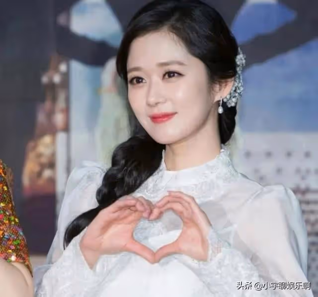 張娜拉結婚了，男方比她小6歲還是圈外人，是那個口不擇言的人嗎
