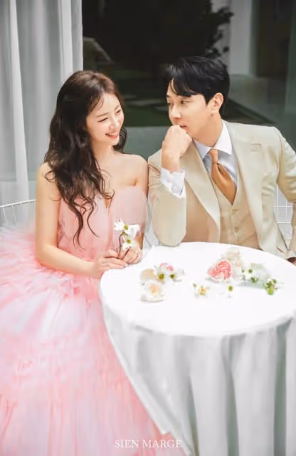 神話Andy未婚妻神級美貌曝光 「眼裡掉出蜜糖」婚紗互動閃炸