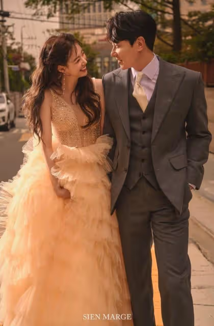 神話Andy未婚妻神級美貌曝光 「眼裡掉出蜜糖」婚紗互動閃炸