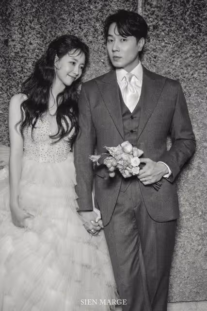 神話Andy未婚妻神級美貌曝光 「眼裡掉出蜜糖」婚紗互動閃炸