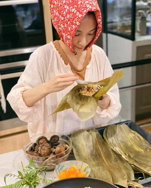 田馥甄端午獻包粽處女秀　粉絲敲碗：女神肉粽哪裡買？