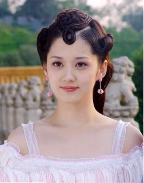 41歲張娜拉官宣結婚,男友小6歲系圈外人,甜美教主終於嫁人了