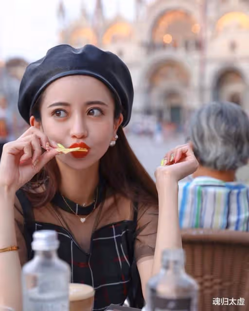 日本第一陪酒女:滴酒不沾卻是業界傳奇,年入2億成整容模板