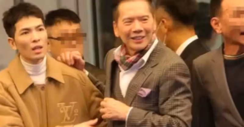向華強72歲壽宴曝光！向太打扮洋氣但「身體虛弱」多人攙扶，郭碧婷卻小心躲鏡頭！