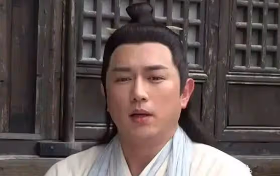 陳鍵鋒可惜了,發福後凶神惡煞顏值盡毀太油膩,連星途也跟著沒了