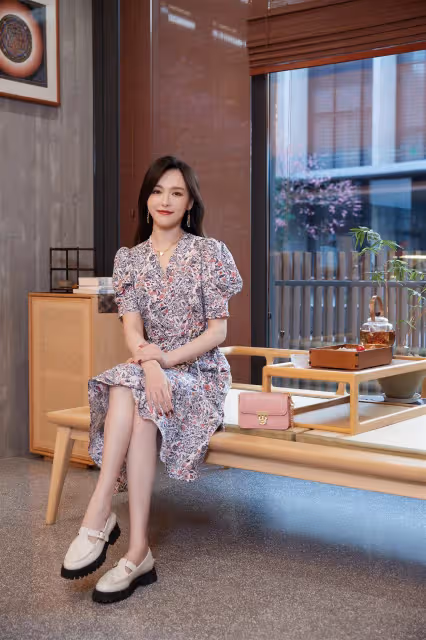 唐嫣工作室公布6月行程表　粉絲失望怒批：不想干就退圈吧