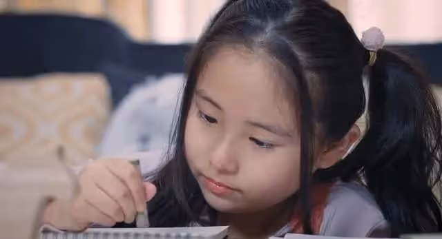 郭羨妮10歲女兒正式出道　飾演自閉症少女演技獲贊