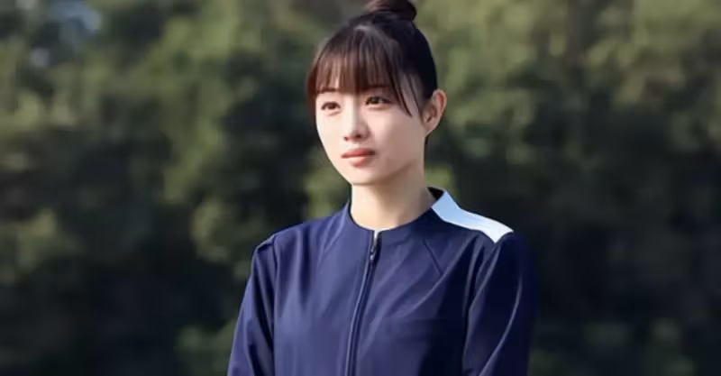 「我女兒算過卦，是開奔馳坐寶馬的命」退婚3年，再見面我笑掉牙