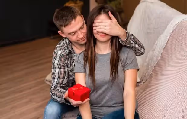 「因婆婆一句生女兒不配上桌,我掀翻花5小時親手做的13口家宴」