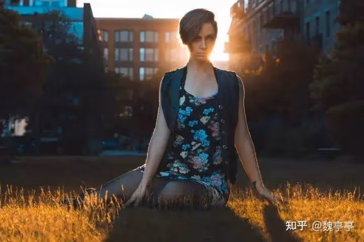 在一段感情中,男人對你動了真情,才會這樣寵你!