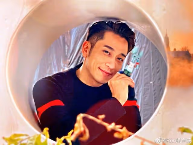 戀情成謎！吳卓羲否認與TVB主題曲一姐同居，自曝不介意兩人合作