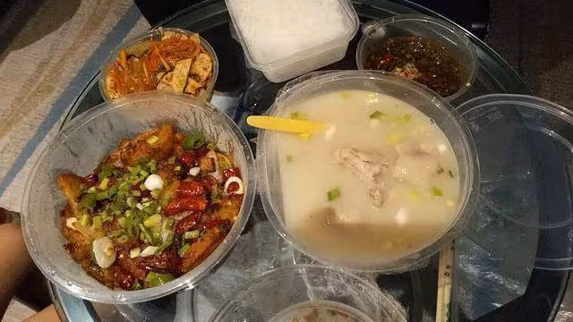 和相親女約會,午餐我花了五百,回家後我找要她一百遭拒後提分手