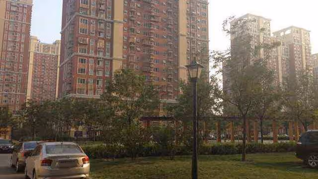 我花80萬給女兒買房,女兒卻抵押新房給男友做生意,我給她一巴掌