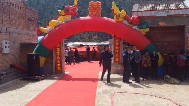 結婚前我借給小舅子20萬做生意,如今小舅子患癌症,老婆要我賣房