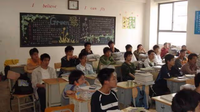 我出車禍後妻子提離婚,如今前妻去世,前岳母讓我每月給她三千