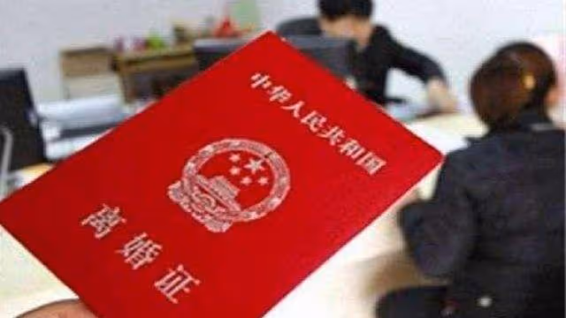 我出車禍後妻子提離婚,如今前妻去世,前岳母讓我每月給她三千