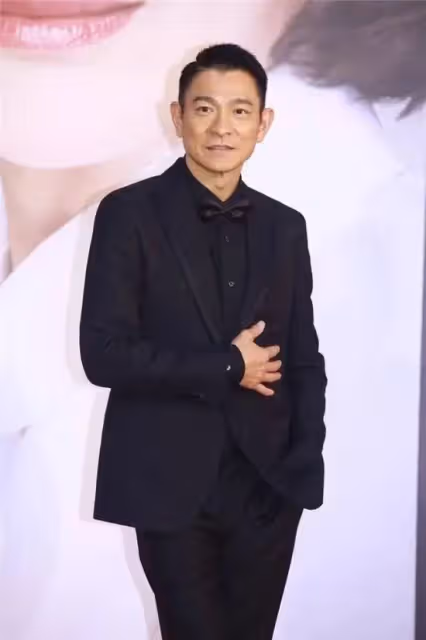 1997年劉德華廣東認祖歸宗，親姐姐一貧如洗，他有沒有幫助姐姐？