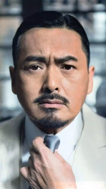 周潤發的傳奇人生,起初是個洗車工,被韓國人稱為神一樣的存在