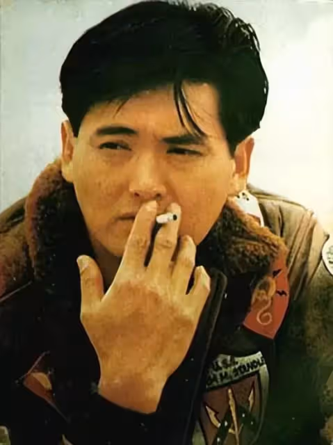 周潤發的傳奇人生,起初是個洗車工,被韓國人稱為神一樣的存在
