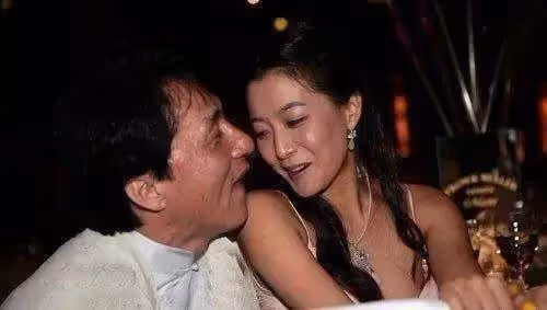 成龍周潤發為何36年不合作,劉德華:「他們不是一路人」