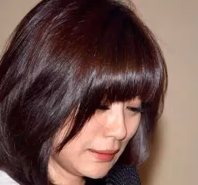 46歲賈靜雯大露「極品身材」~!,網友:女神真的更美了!!