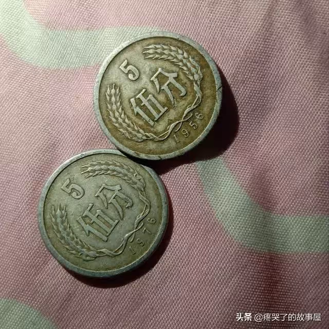 偷偷出錢給二兒子蓋房,卻不管大兒子,大兒子前來鬧事