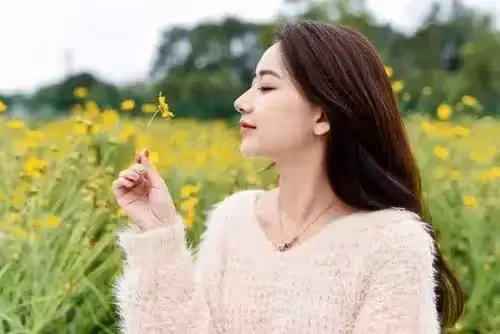 49歲女人的情感自述:父子兩同時愛上我,這樣的愛情讓我怎麼選擇