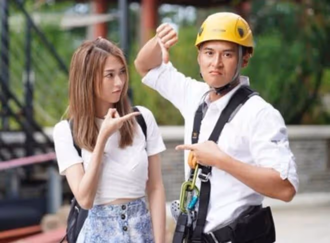 35歲男星宣布訂婚！假借釣墨魚之名騙女友上船求婚，對方感動答應