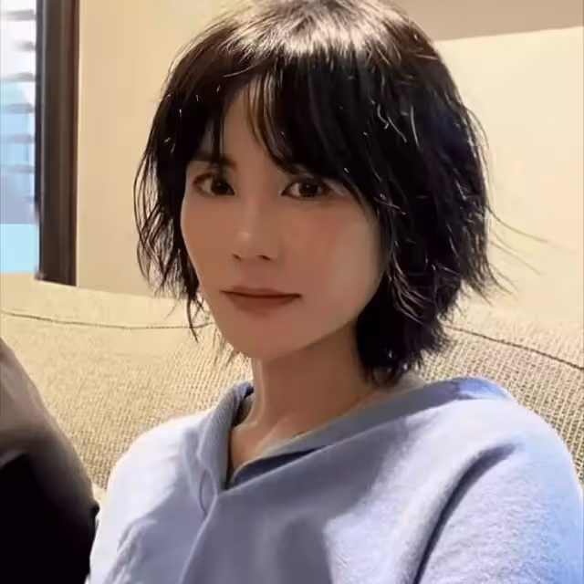 真的老了!52歲王菲與小鮮肉約會模樣大變,頭髮稀疏臉也有點僵
