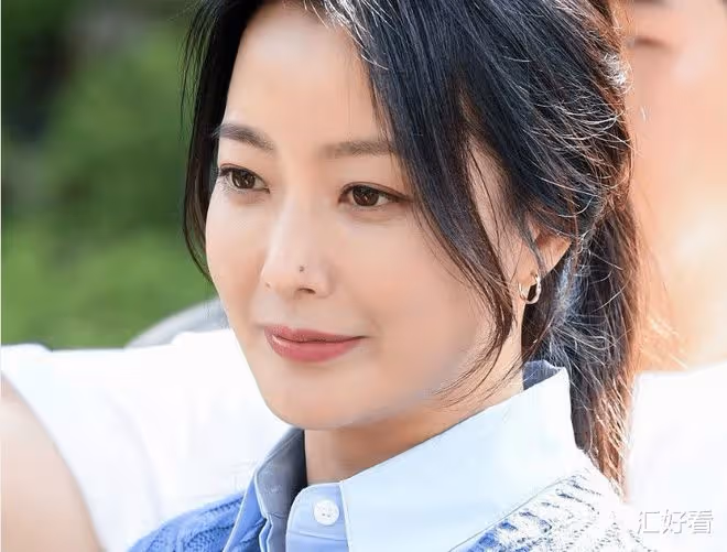 「第一美女」金喜善,步入四十仍舊美麗,還是逃不過整形質疑?