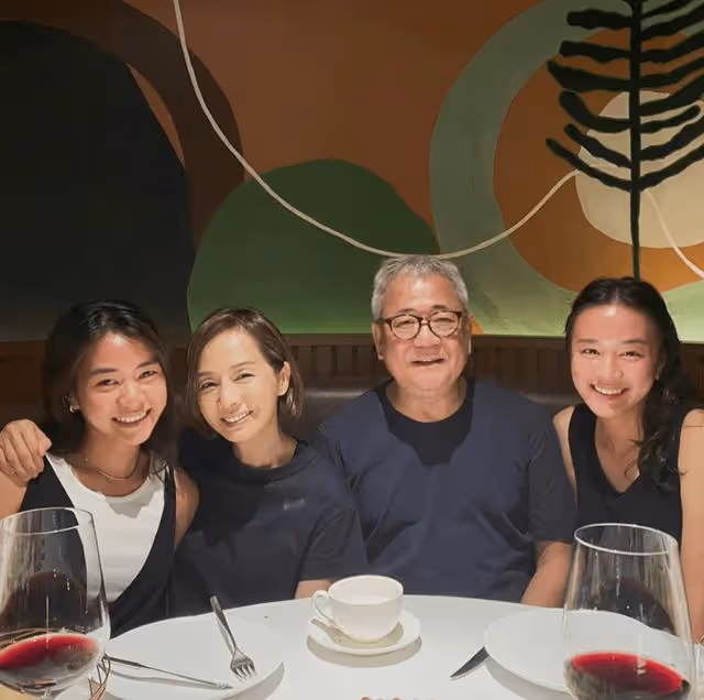 恭喜!香港一代清純女神自曝將嫁女,出道時曾被張國榮瘋狂追求