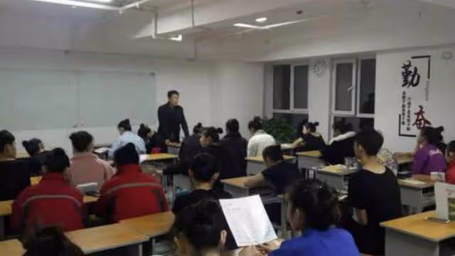 我買房岳父給30萬，三年後小舅子出車禍，老婆要我賣房湊住院費