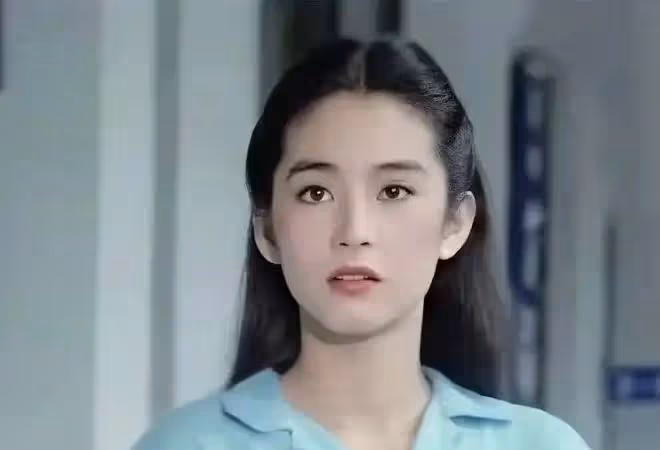 1990年林青霞和親姐在河南相認，姐姐家徒四壁，她為何不伸出援手