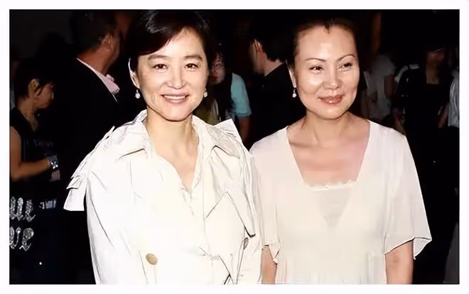 1990年林青霞和親姐在河南相認，姐姐家徒四壁，她為何不伸出援手
