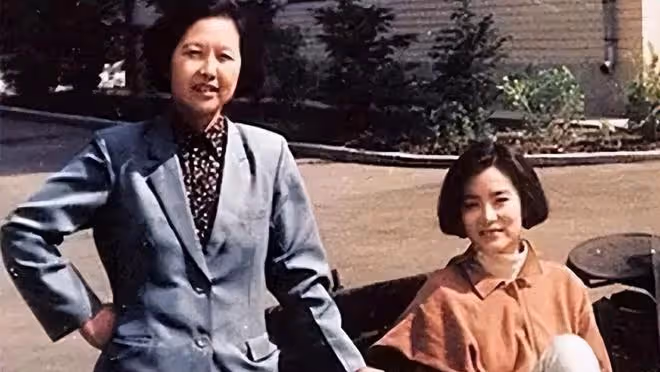 1990年林青霞和親姐在河南相認，姐姐家徒四壁，她為何不伸出援手