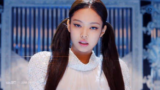 人氣女團BLACKPINK新MV點播過億成功救起YG，服裝造型女力爆表