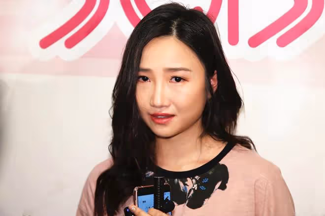 恭喜!27歲女星嫁二婚富豪8個月宣布產女,生產過程超過20小時