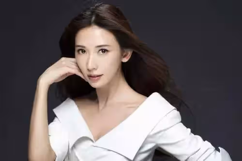 有種「整容」叫婚後林志玲,褪去美顏濾鏡,私下真實的她老態盡顯