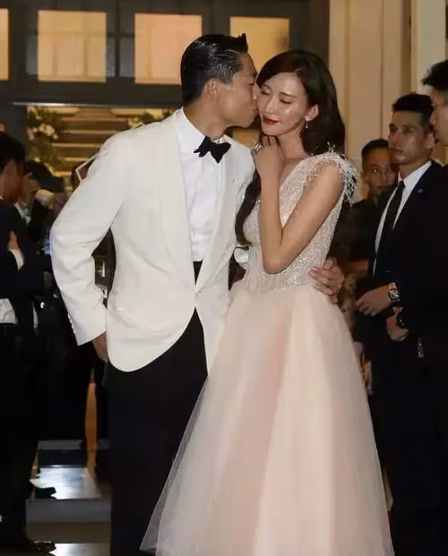 有種「整容」叫婚後林志玲,褪去美顏濾鏡,私下真實的她老態盡顯