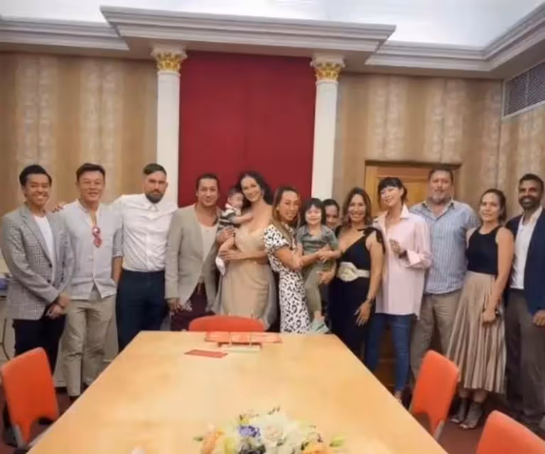 恭喜!王力宏前女友產下二胎半年後登記結婚,與印度富商已育有2子,大兒子年僅4歲完美遺傳父母基因