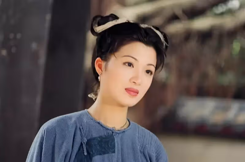 知名港星出席富婆聚會!前夫因病離世,為愛情主動淡出演藝圈,再婚高齡產女穩固豪門地位