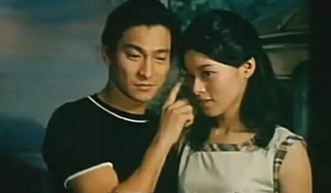 「阿朱」劉錦玲生活照曝光,身材纖細氣質出眾,54歲仍宛如少女,網贊:優雅女人最美麗