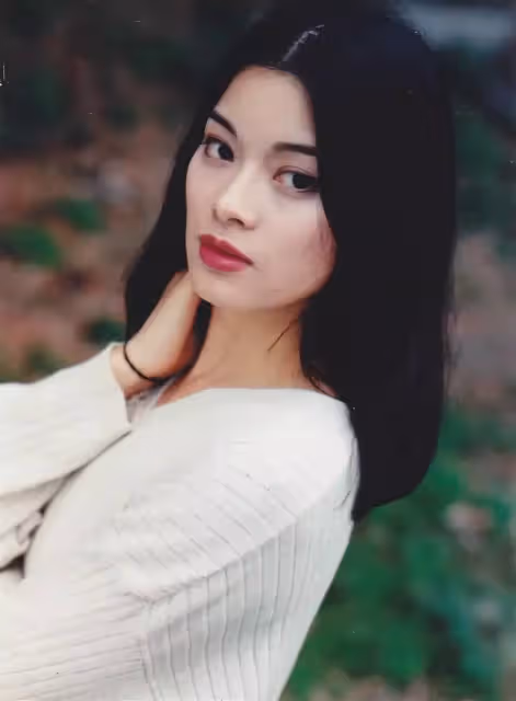 「阿朱」劉錦玲生活照曝光,身材纖細氣質出眾,54歲仍宛如少女,網贊:優雅女人最美麗