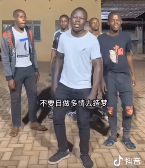 《自作多情》紅到黑人都翻唱　周慧敏：一定要分享！