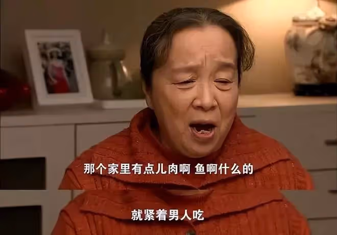 8歲孫女哭訴:奶奶來我家28天,爸爸打媽媽3次,讓奶奶去住養老院