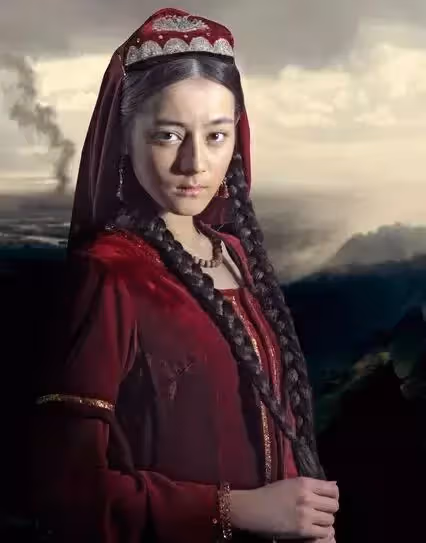 成名之前的女神熱巴,光鮮背後也有辛酸史
