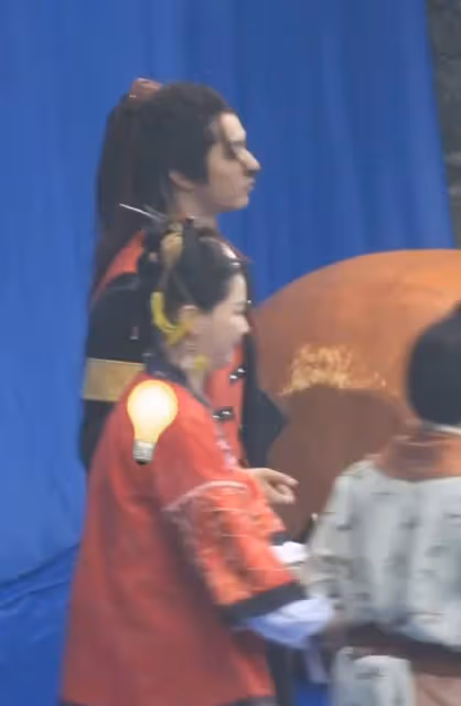 宋丹丹片場頻翻白眼!金靖三次套近乎遭嫌棄,張一山表情顯尷尬